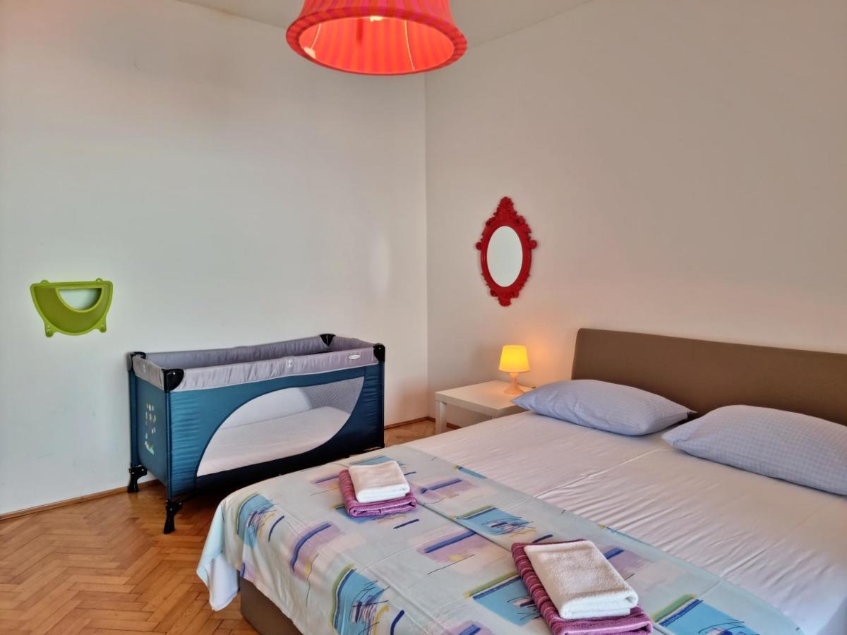 Apartments Soric Omiš Eksteriør bilde