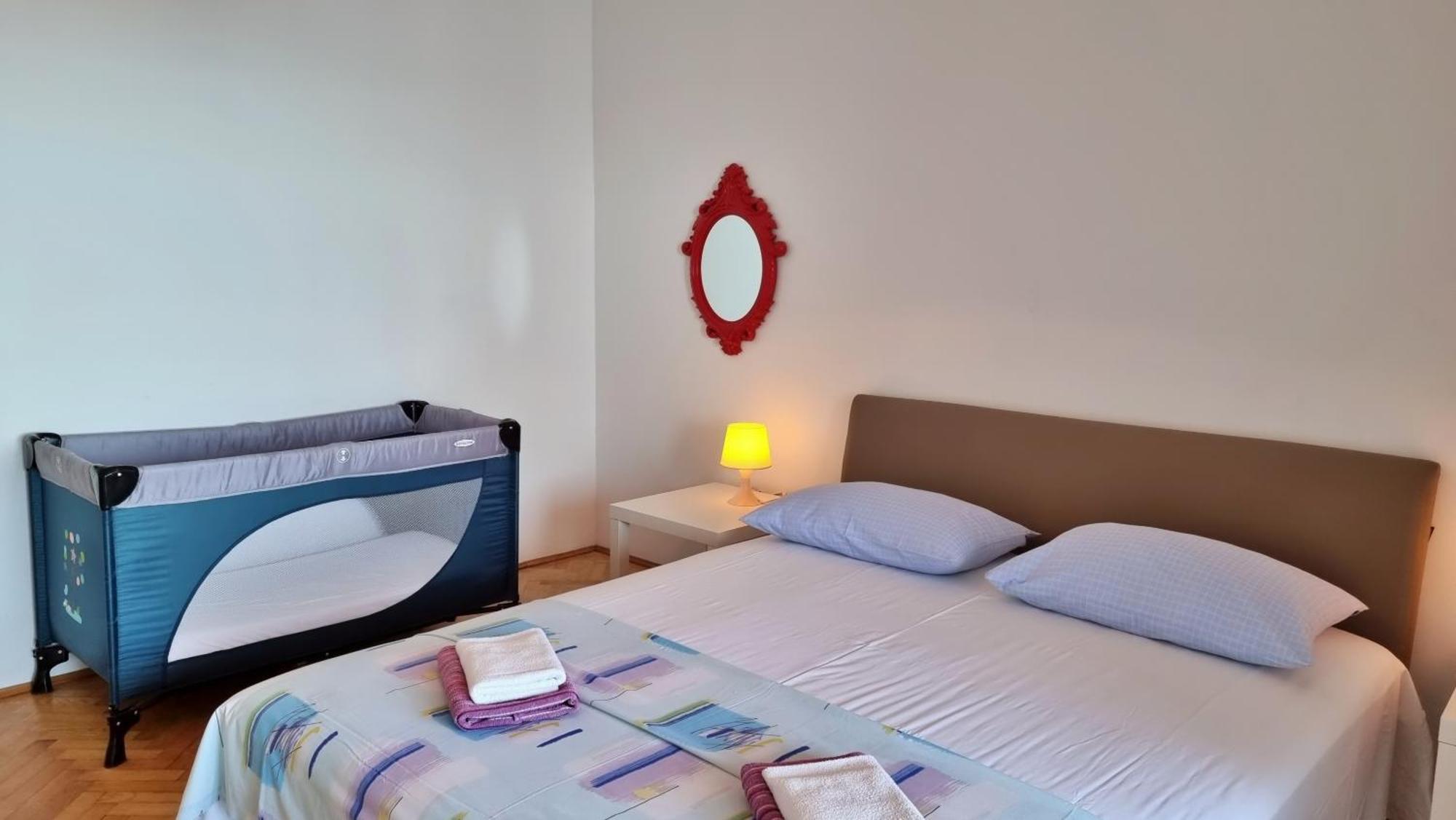 Apartments Soric Omiš Rom bilde
