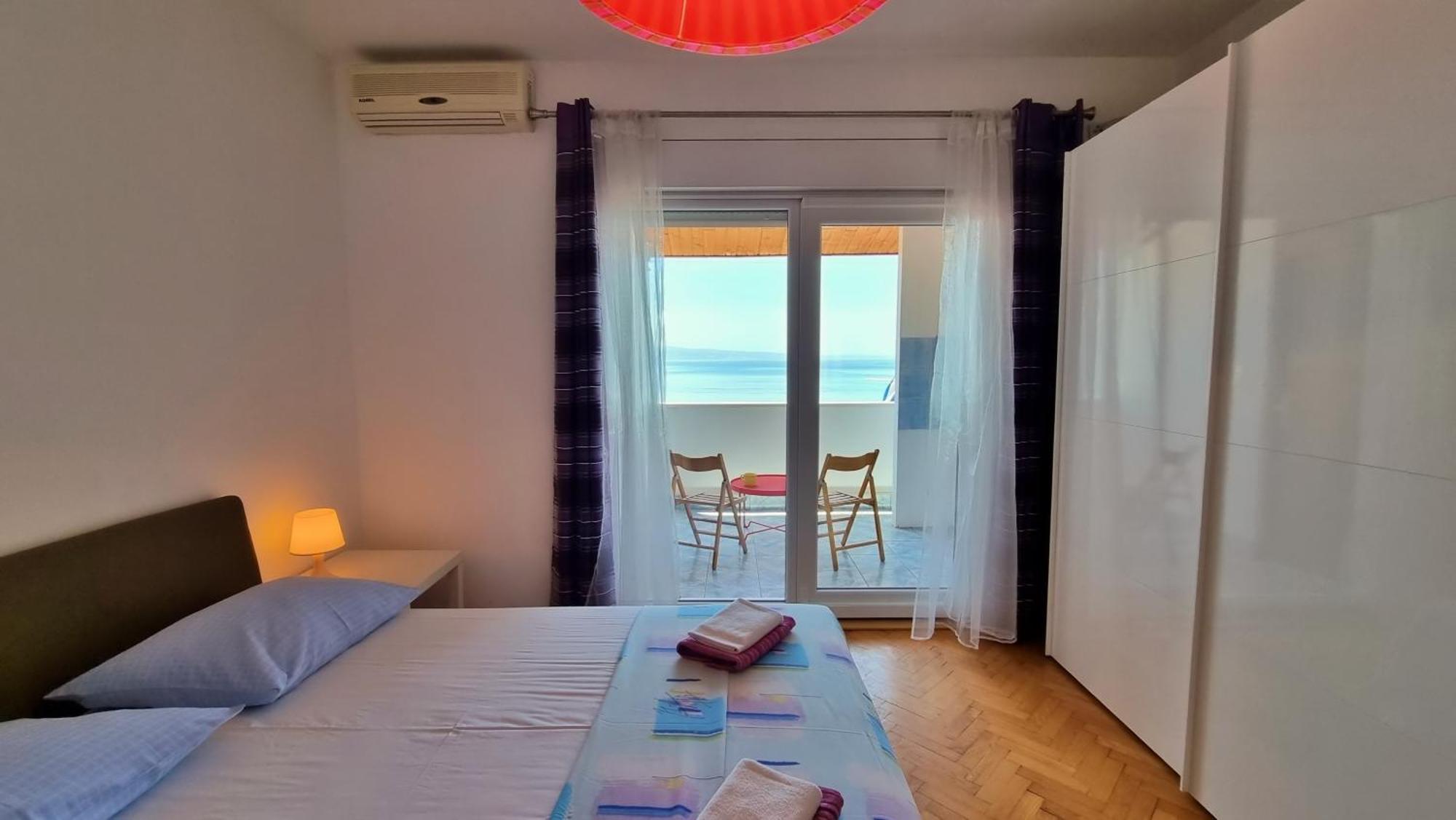 Apartments Soric Omiš Rom bilde